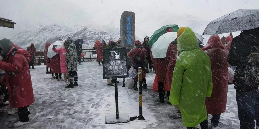 玉龙雪山|下过雪的玉龙雪山，美出天际