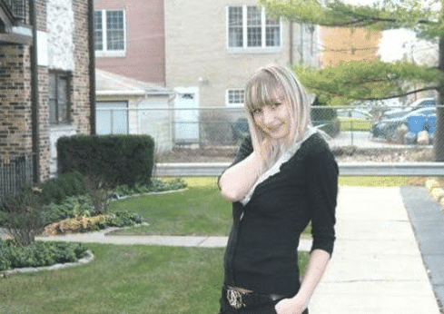 UFO|“惊现疑似UFO出现在破旧屋顶上，被晒成小鱼干。”你们看是真的吗？