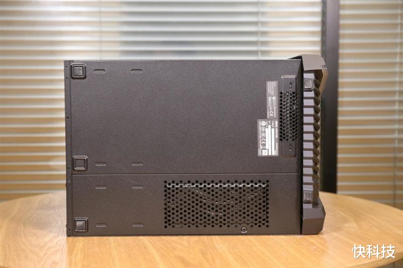 诺基亚8|连硬盘都是顶级的“游戏怪兽”！ROG光魔G35电竞主机评测