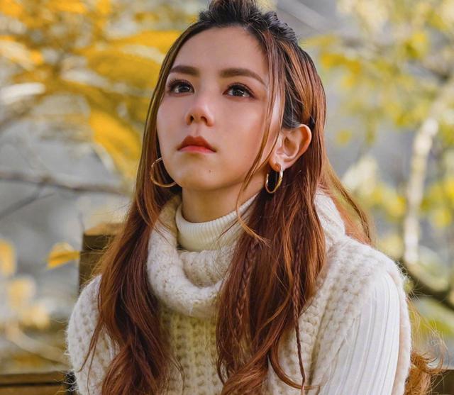 冯提莫▲华语乐坛三大150，邓紫棋张韶涵和冯提莫，网友：还都是女高音