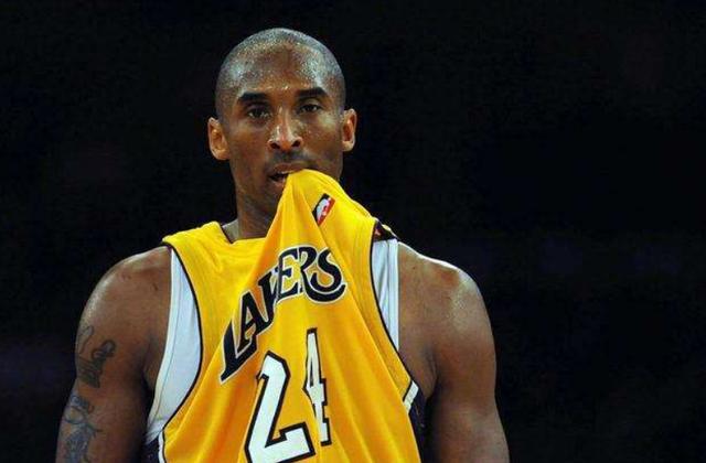 胡明轩|一晚3消息！胡明轩强硬表态，CBA神射手退役，赵睿致敬科比