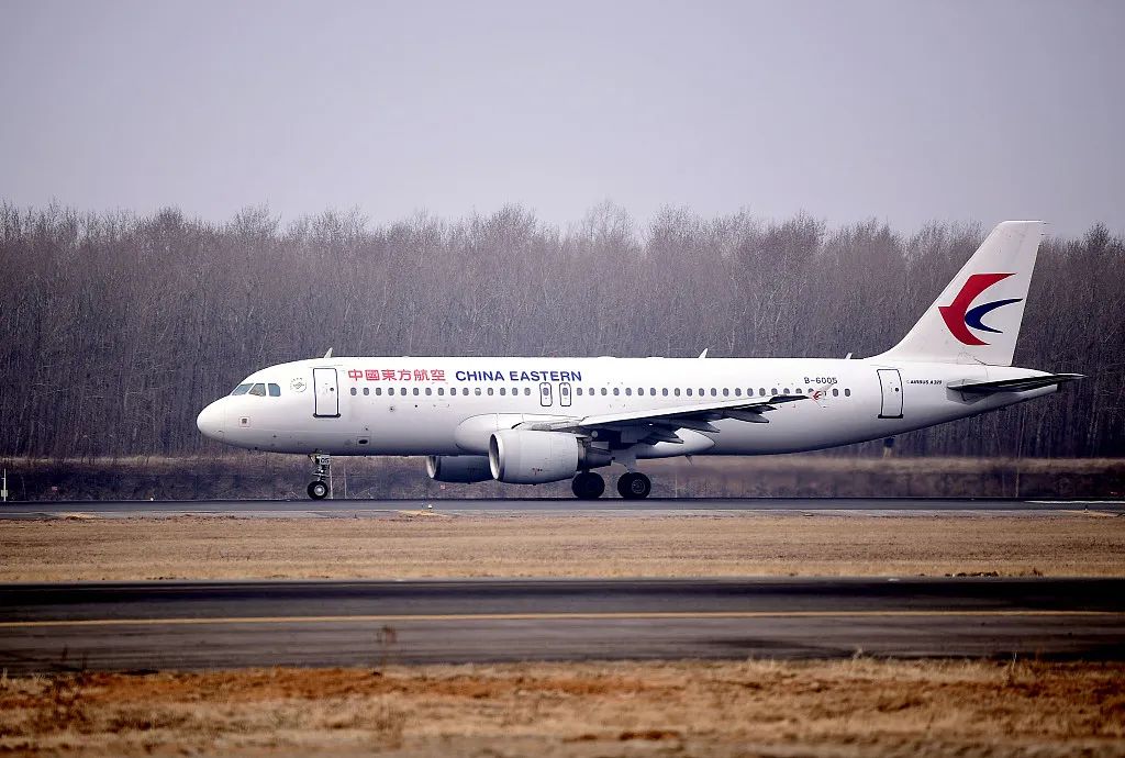 |“随心飞”变“闹心飞”，航司牺牲用户体验赚人气得不偿失｜新京报快评