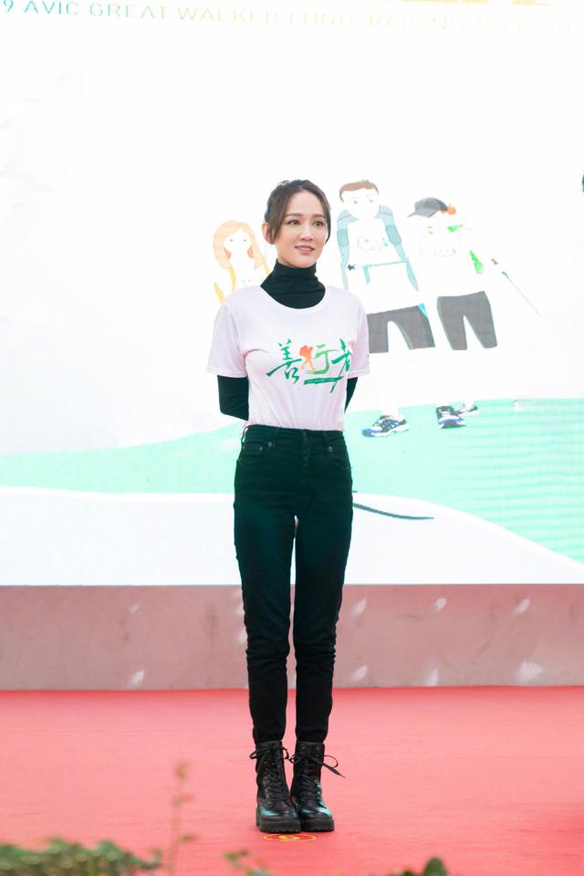 #陈乔恩#陈乔恩难逃中年发福，“肉肩膀”难遮掩，婚前婚后对比太明显