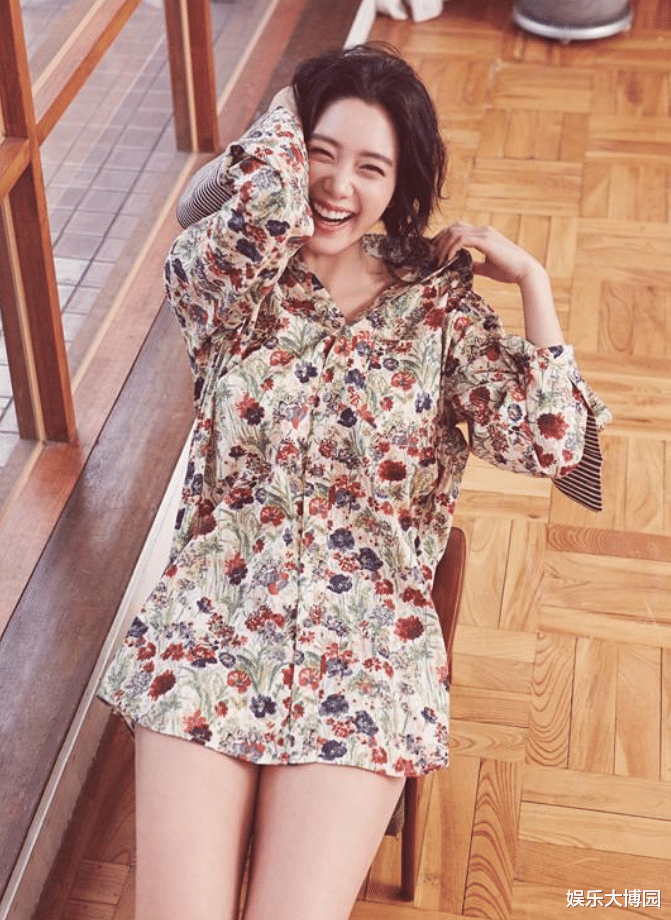 [李成敏]“亚洲第一美女”李成敏公开表白中国男演员，网友：别做梦了，你配不上