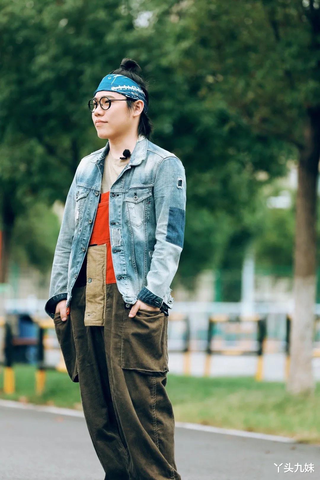 单依纯|恭喜单依纯夺得好声音冠军,历届冠军中她资源最好,她的争议最大