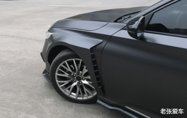 五菱|一箱油910Km，3个月卖出了60225辆，新车连跌2.5万，要啥帕萨特