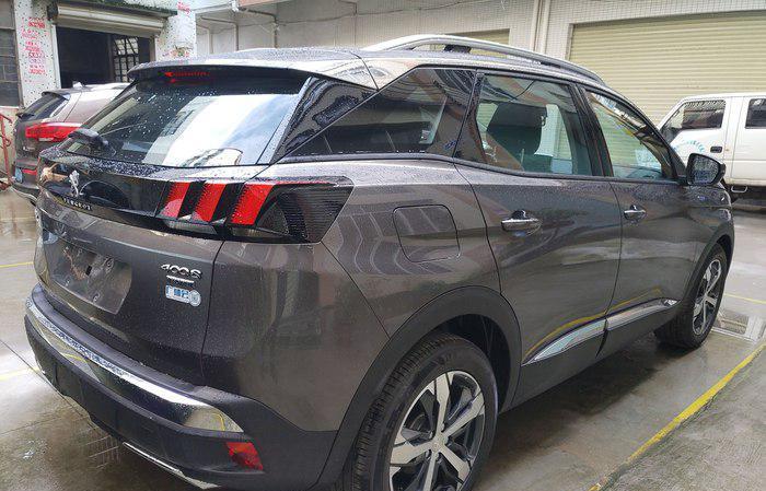 现代途胜■开完现代途胜，再换标致4008，对比档次，车主语重心长地说了感受