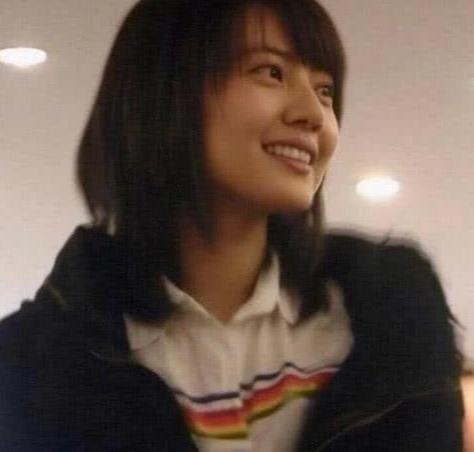 高圆圆▲从小时候美到现在，高圆圆的高中时期真的让人感到惊艳