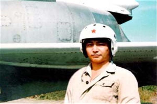 【南海】当年南海撞机王伟，被美国当成英雄的飞行员，如今怎么样了？