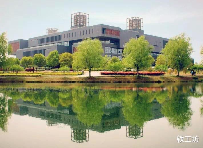 南京工程学院▲这三所学院，本地人“看不上”，但在外地很吃香，分数线超一本