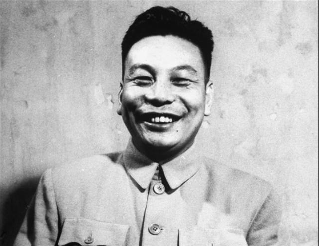 蒋经国|蒋经国的“跨国豪门恋”,3个混血儿子皆早逝,而私生子仍健在