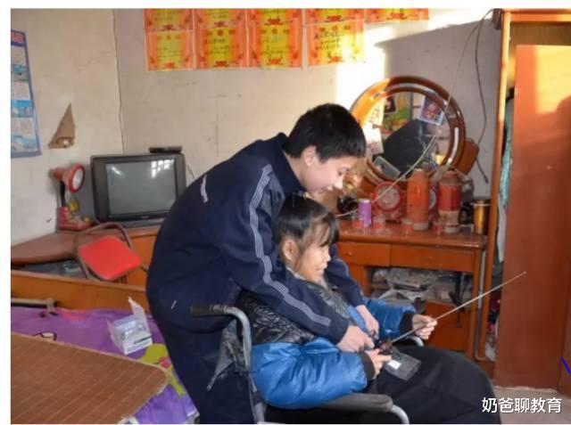 居留权|高考744分被清华录取，从小捡废品照顾瘫痪母亲，网友都哽咽了