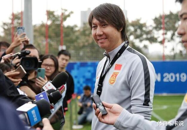 #热身赛#国足热身赛大胜申花,卓尔双星一进球一造点,凭什么说他们关系户