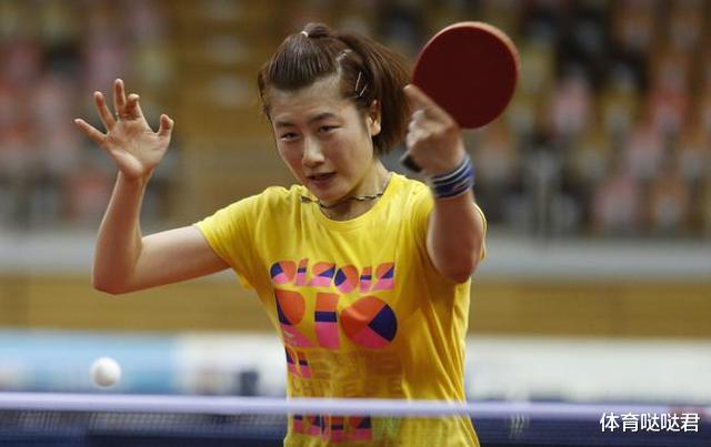 「刘诗雯」国际乒联提到十位名将！国乒三人受重视，张本智和伊藤美诚未上榜