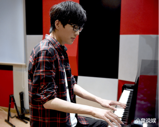 「娱乐圈」国内唯一不混娱乐圈的男歌手，从不宣传演唱会，却场场一票难求！