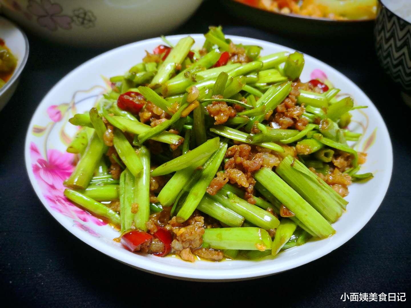 [玉子豆腐]晒晒我家周末午餐， 4菜1汤，1个小时上桌，花钱不多，吃得实惠