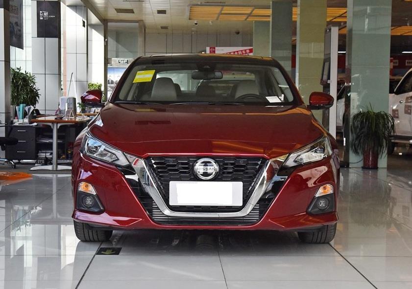 日产天籁|听了家人的建议,花18万提辆日产新款天籁,车主:我想说句大实话