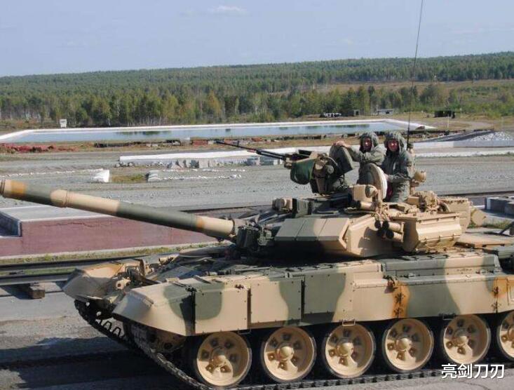 「印度」印度损失惨重！坦克大军还未抵达前线，后方哨所就被夷为平地