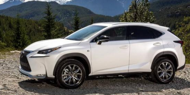 『雷克萨斯』宝马X3太贵看它不香？2020款国六仅30.4万起，雷克萨斯认真了