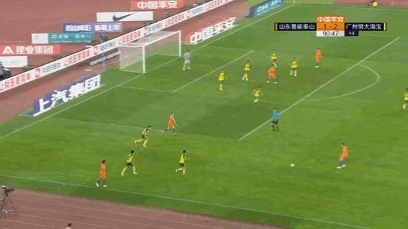 戴琳|戴琳泄愤染红，恐就此告别鲁能生涯，动图展现戴老板糟糕37分钟