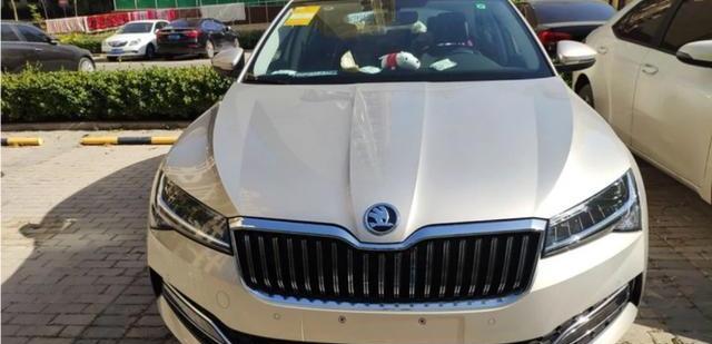 「斯柯达速派」斯柯达速派TSI330舒适型裸车13.78万值得买吗？看完就明白了！