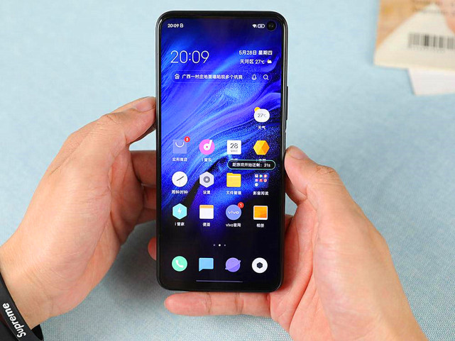 电池|继续性价比之路!首款天玑1000+机型跌至1898,“香”不“香”?