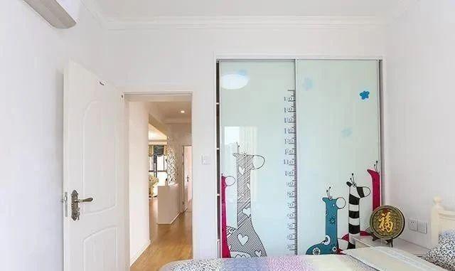 |朋友总炫耀她家漂亮，请她到我家参观，逛完后她就不坑声了