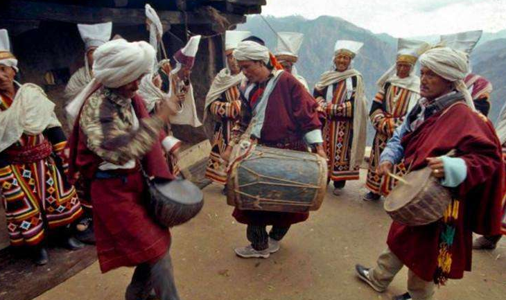 【尼泊尔】真实的尼泊尔“一妻多夫”：兄弟同娶一妻，当地女性却苦不堪言！