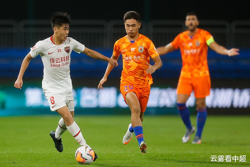 山东鲁能|鲁能VS申花前瞻，前场攻击重组，格德斯替补登场！