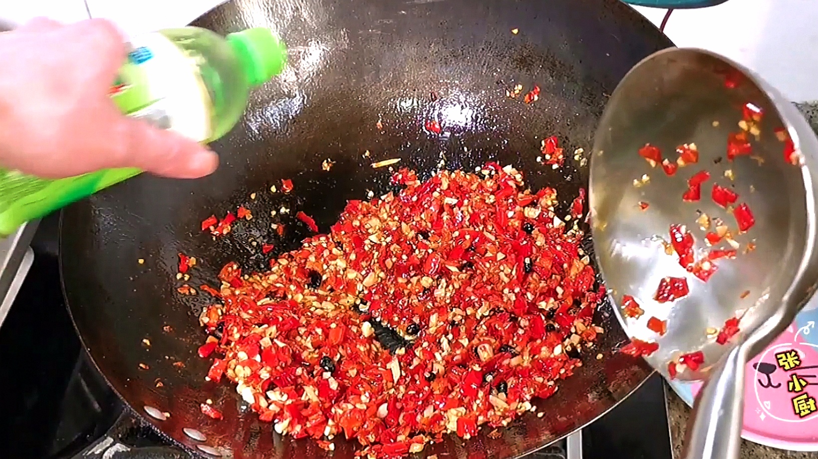 #剁椒鱼头#正宗“剁椒鱼头”做法，步骤讲解很详细，味道太完美，收藏起来！