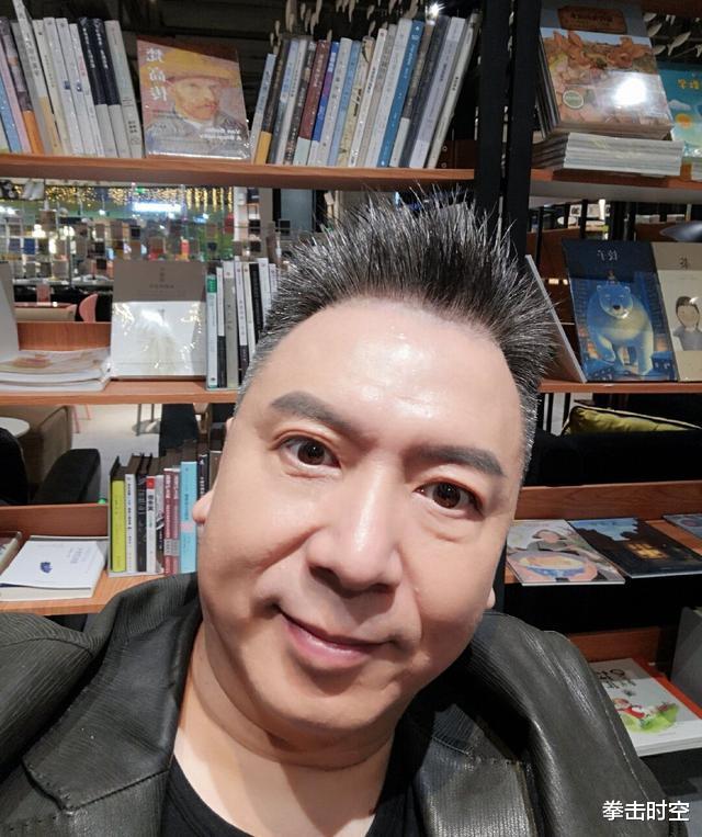 「郝海东」散打主席炮轰郝海东：你算哪门子公知，文盲有点名气就忘了祖宗