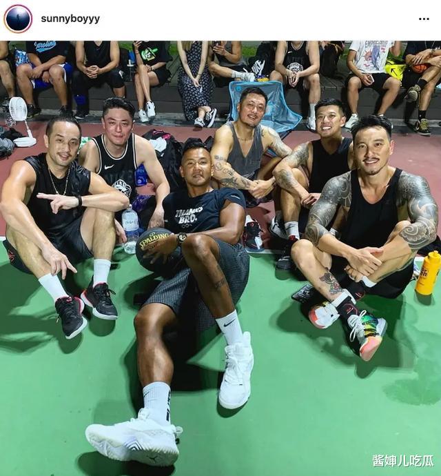 霍建华|40岁霍建华与余文乐陈建州打球，个个发福成大叔，颜值纷纷下跌