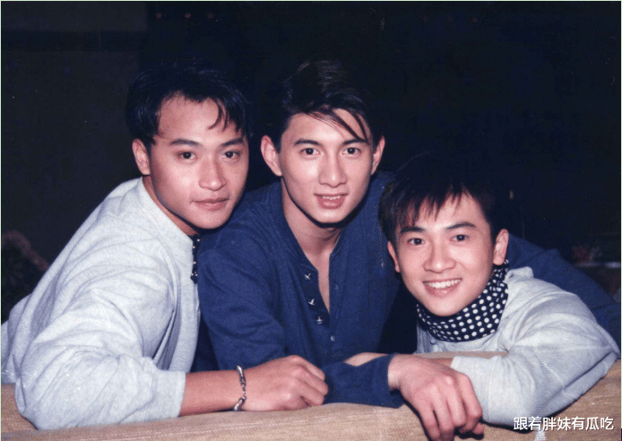 陈志朋▲继陈志朋之后,又一个“天王”走上不归路,穿衣打扮不忍直