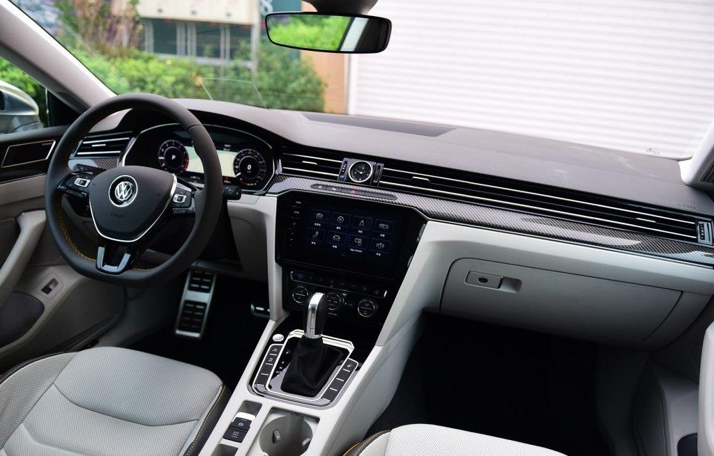 大众CC■花25万提辆大众CC值吗?行驶3000公里后,车主:我只想说句大实话