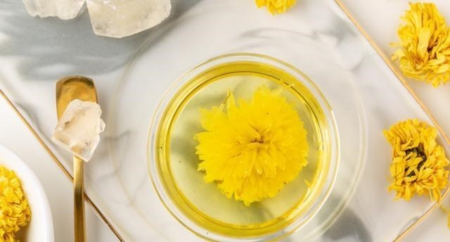 桑葚|22岁小伙小便异样，医生：肾已“烂如渔网”，这种水劝你别再喝