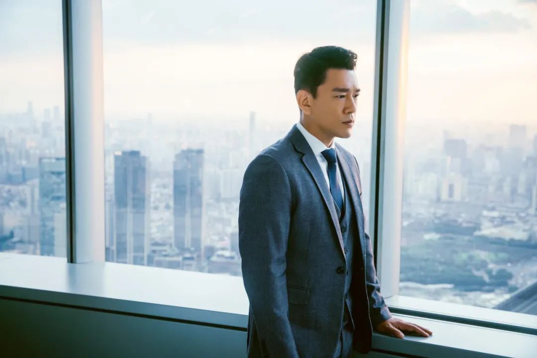 王耀庆|拉黑佟丽娅、逼疯薇娅，却独宠妻子20年，这个娱乐圈“第一高富帅”最近火了