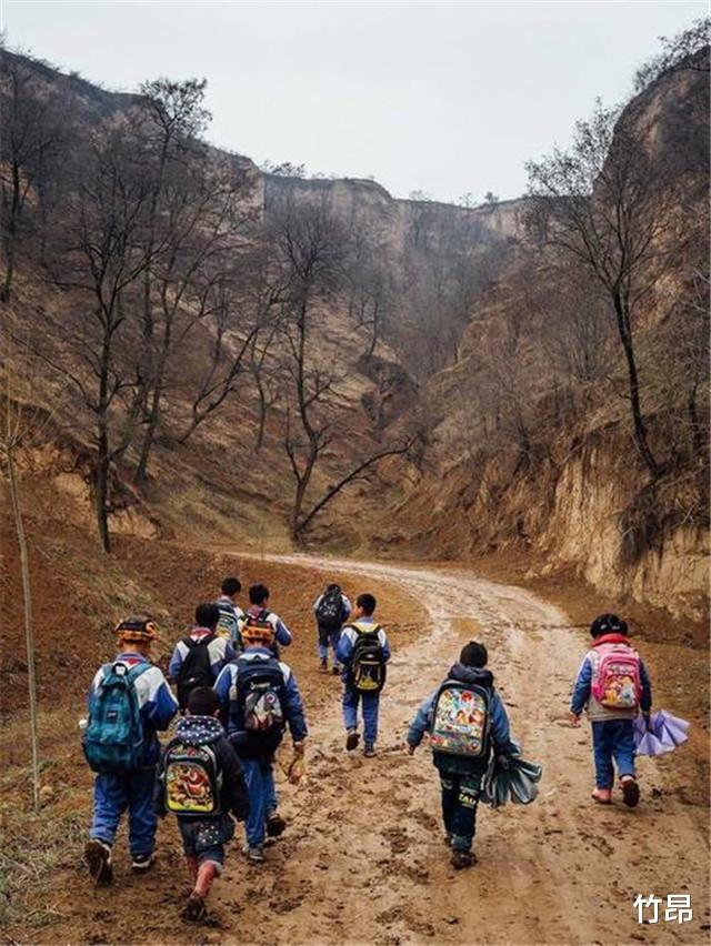 「高考状元」农村娃当上高考状元，录取时才发现结婚已久，后来怎么样了？