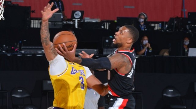 魔术队|17年后再现超级冷门日！东西部老大首场都输球，两大黑马疯狂逆袭