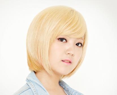 [权珉阿]韩前女团成员自曝遭队友霸凌！受欺负长达10年，晒割腕照触目惊心