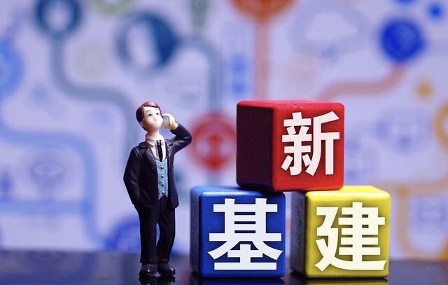 「芯片」中国芯片又获重大突破：投资8000亿元，打破海外垄断，即将量产