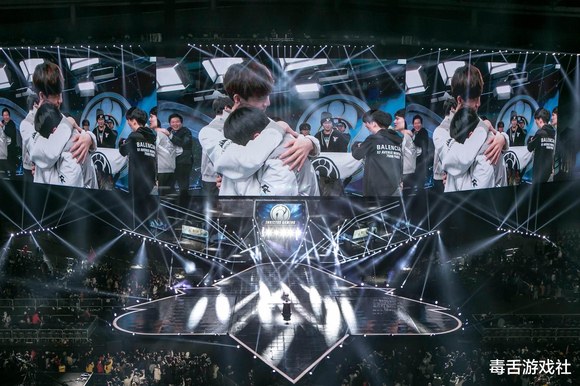 lpl@LPL新生代AD差距有多大?一个世界冠军,一个韩服第六都没人搭理