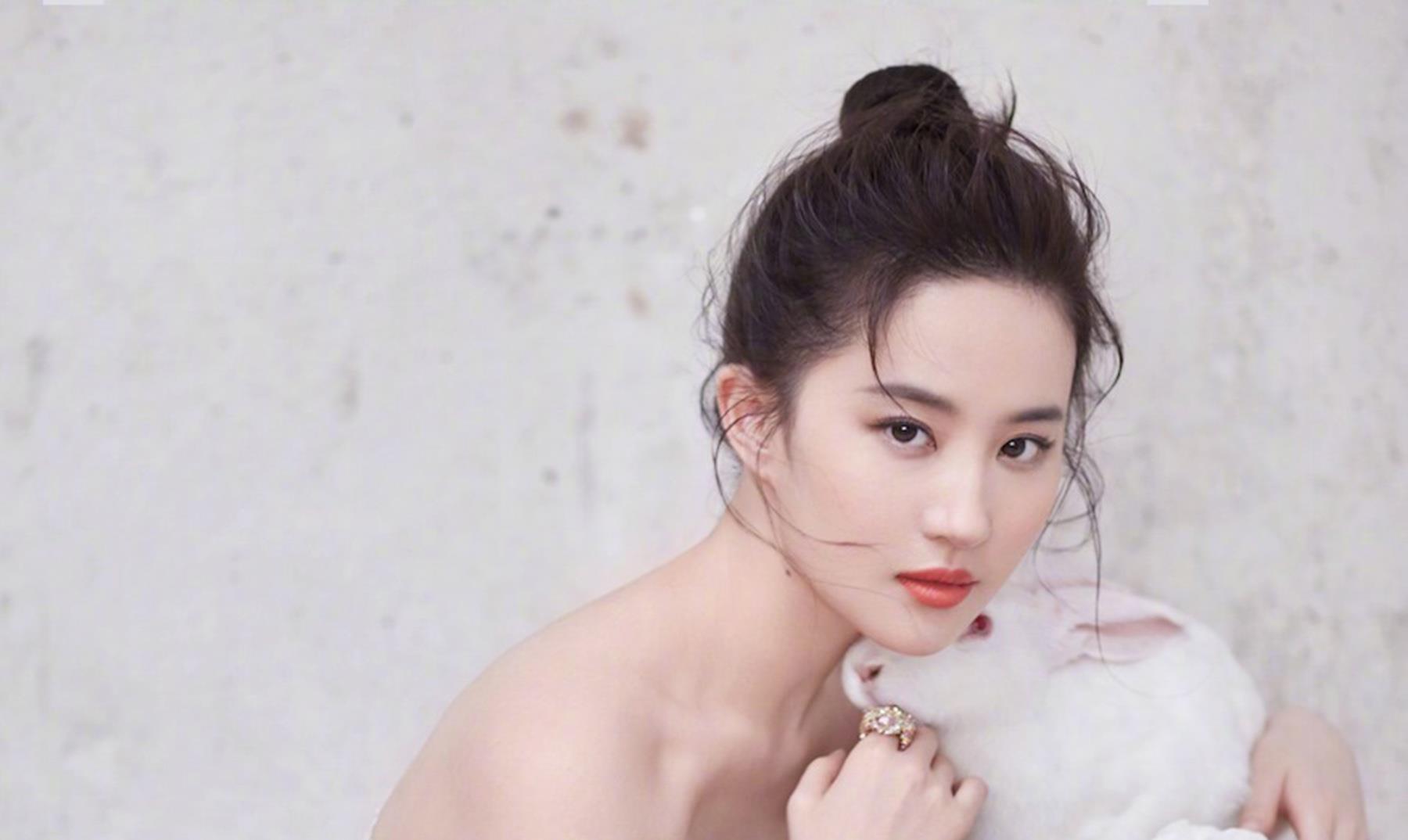 『补水』想要肌肤白皙又水灵，每天只花5分钟就够了，别偷懒！