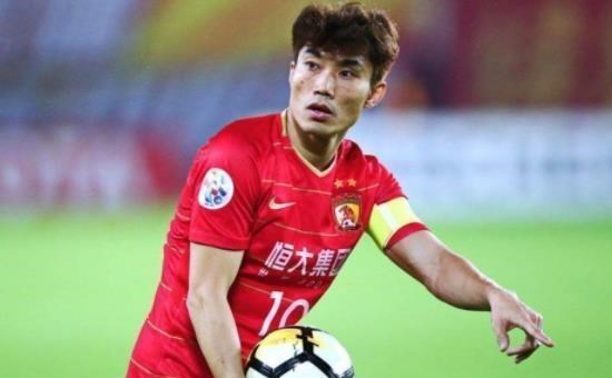 「欧冠」恒大新星令国足汗颜，自律加练欲满血回归，有望成郑智接班人