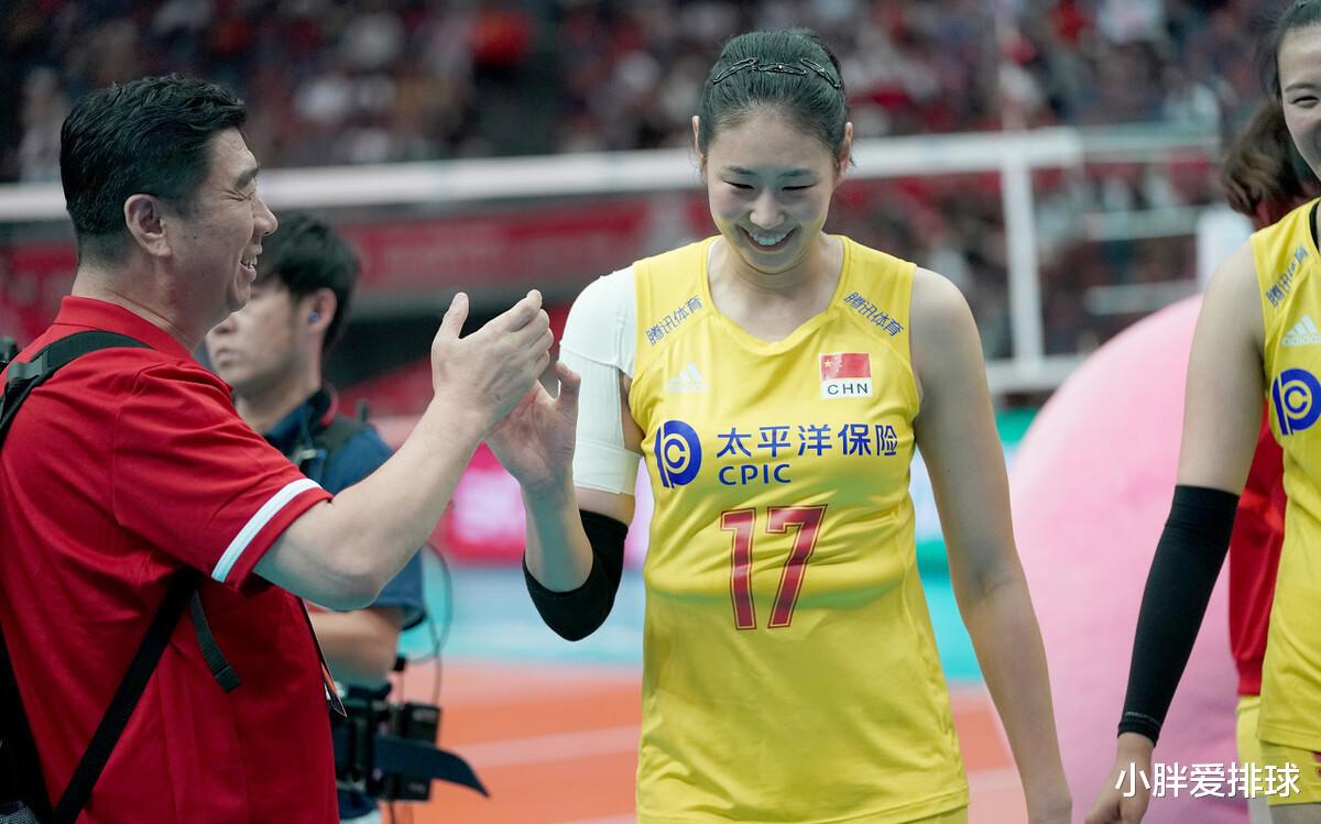 李盈莹|目前这支中国女排，世界级球员仅有六人，李盈莹力压两大主力上榜
