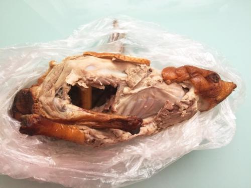 [烤鸭]去北京吃烤鸭被问：鸭架要炸还是煲汤？不要犹豫，回答4个字就行