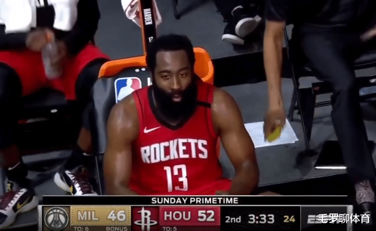 詹姆斯·哈登|裁判太照顾字母哥,吹哈登4犯帮忙逆转,凭空偷走1分德帅摘口罩喷