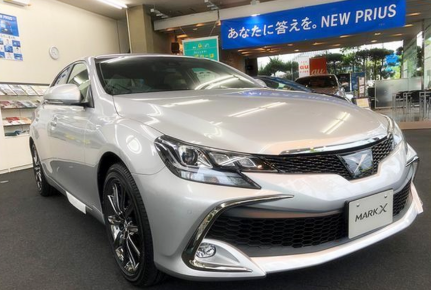 奔驰A级|丰田又被逼急了！全新锐志强势曝光，比亚洲龙漂亮，30万开出60万面子