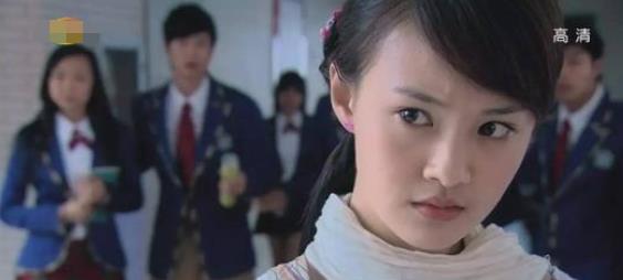 郑爽▲她哪来的羽毛可言？