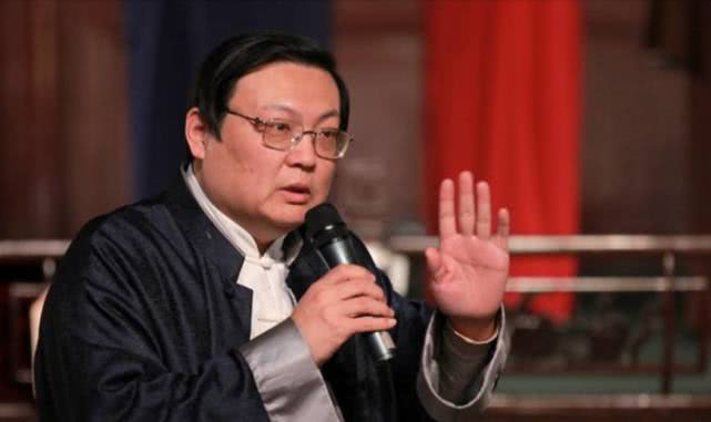 硅胶：原形毕露！梁宏达到底是做什么的？为什么能上知天文下知地理？