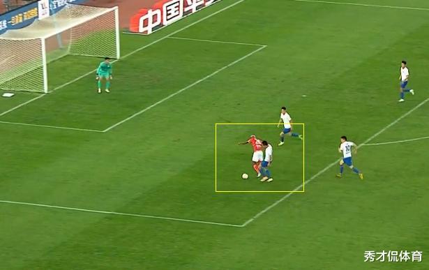 张弛|鲁能33岁老将生吃恒大当红国脚,四两拨千斤防外援,李霄鹏赌对了